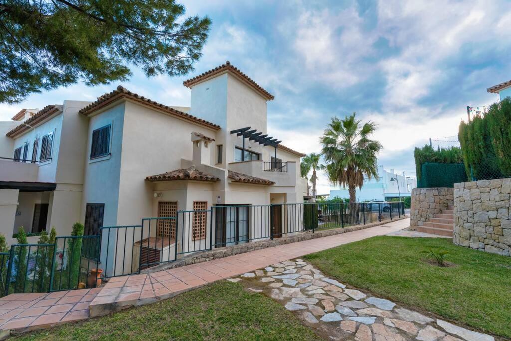 Villa Lux Финестрат Екстериор снимка